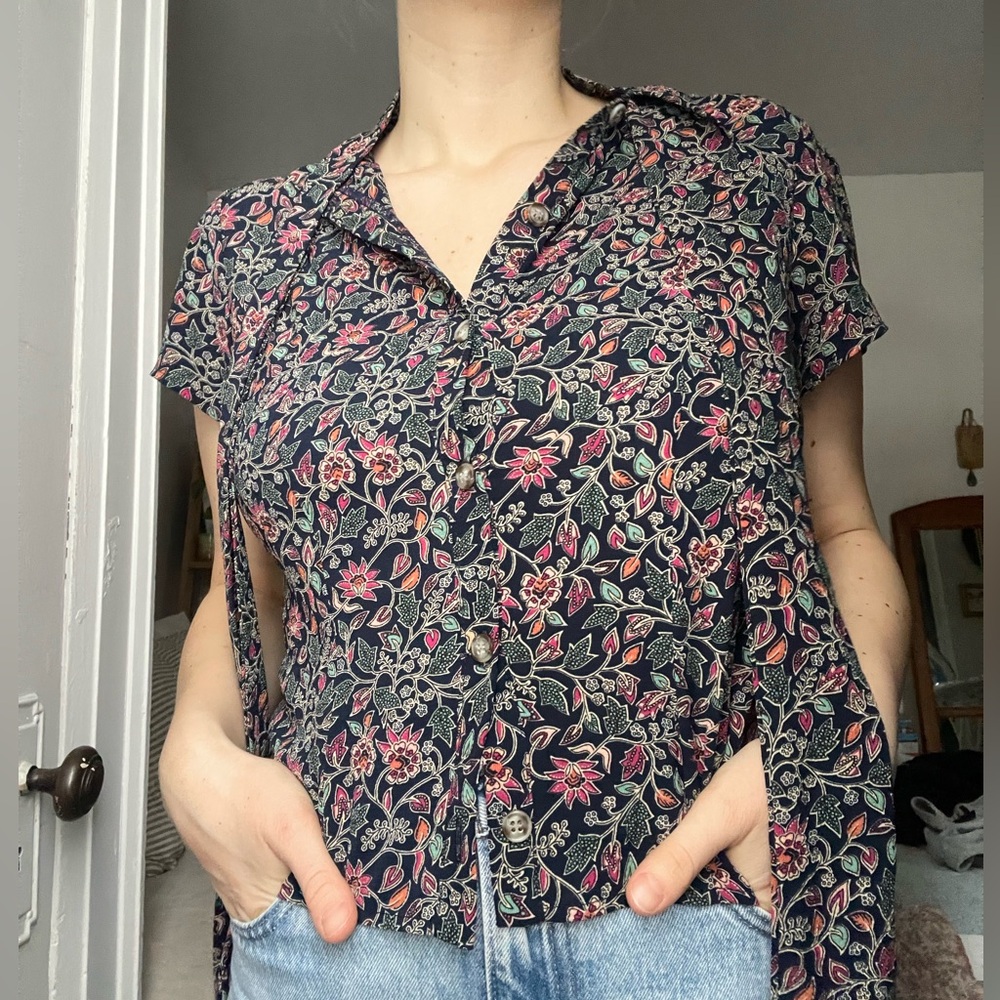 Birds of North America Ibis Blouse - Picture 3 of 7